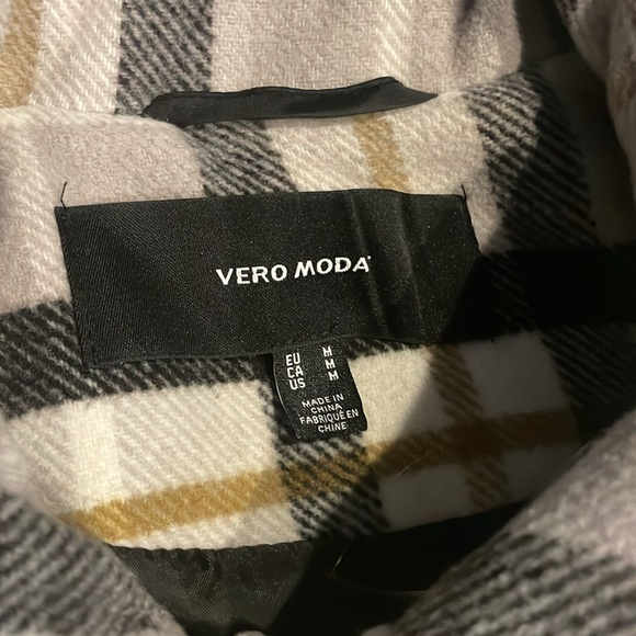 Vero Moda Coat - Picture 7 of 9